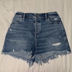 Hollister Denim Ultra High Rise Mom Short 3”